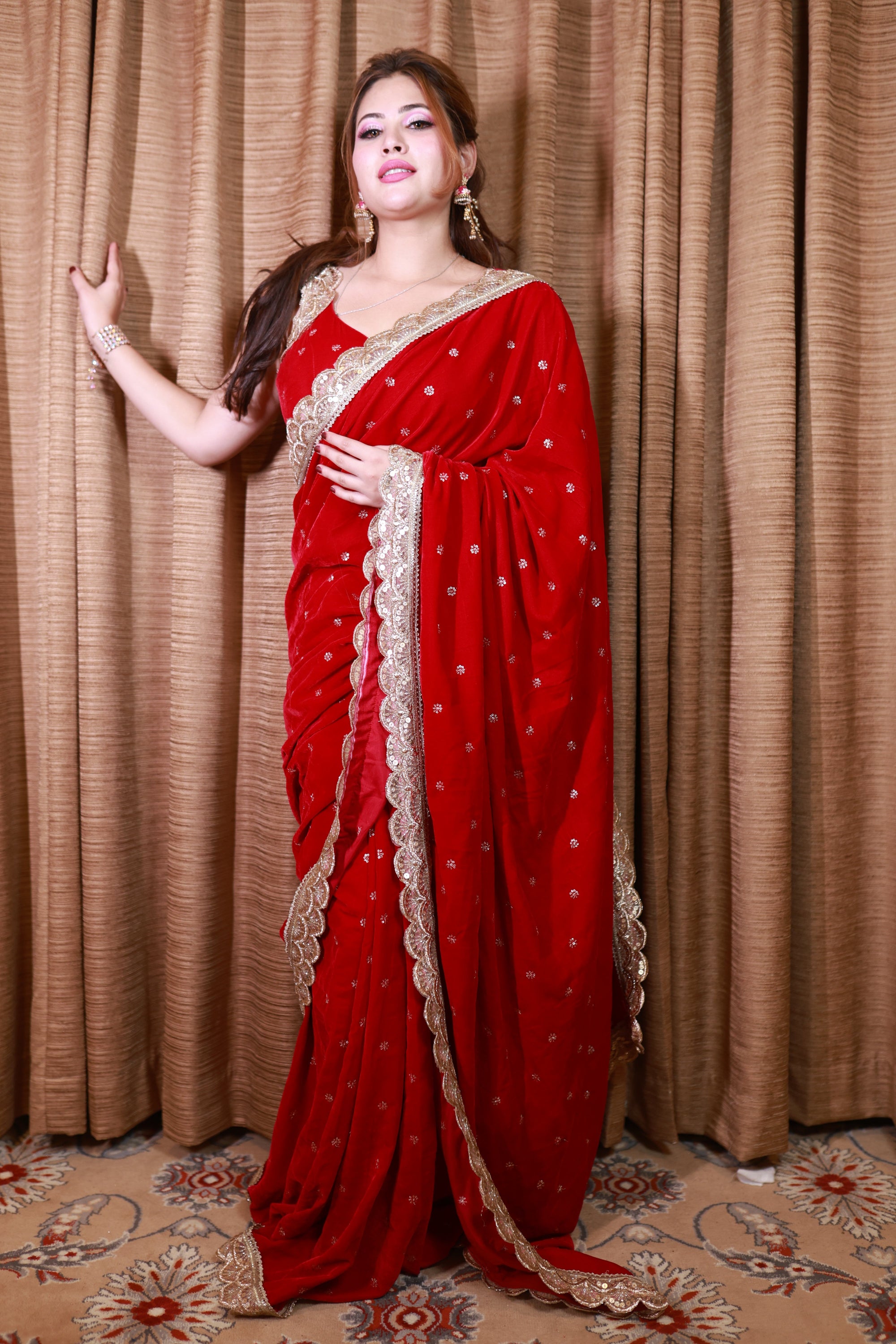 Scarlet Éclat – Where Timeless Red Meets Regal Glow
